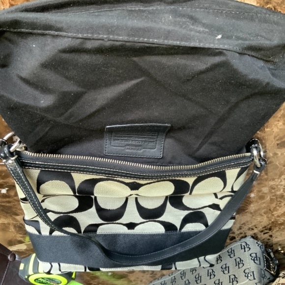 Handbag - Picture 4 of 5